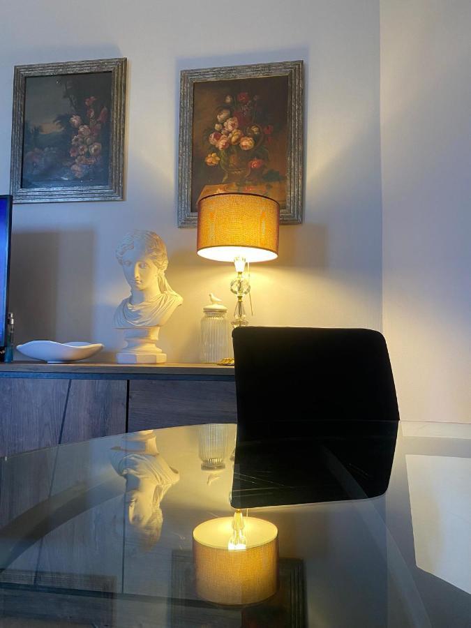 Malpensa Casa Gallery Vergiate Extérieur photo